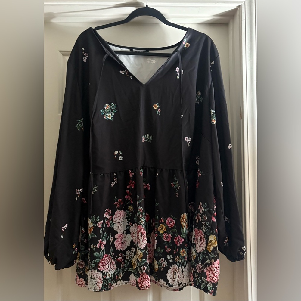 Bloom chick light top. 22/24